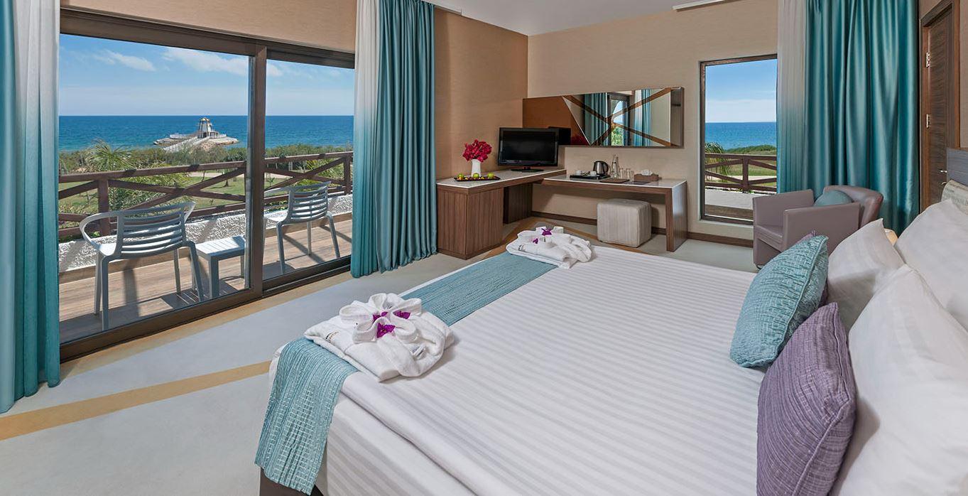 Noah'S Ark Deluxe Hotel & Spa Famagouste Extérieur photo