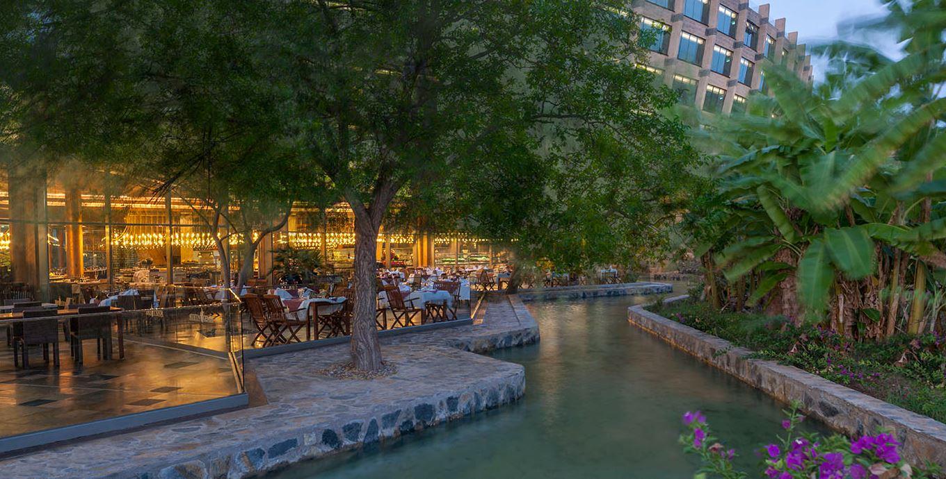 Noah'S Ark Deluxe Hotel & Spa Famagouste Extérieur photo