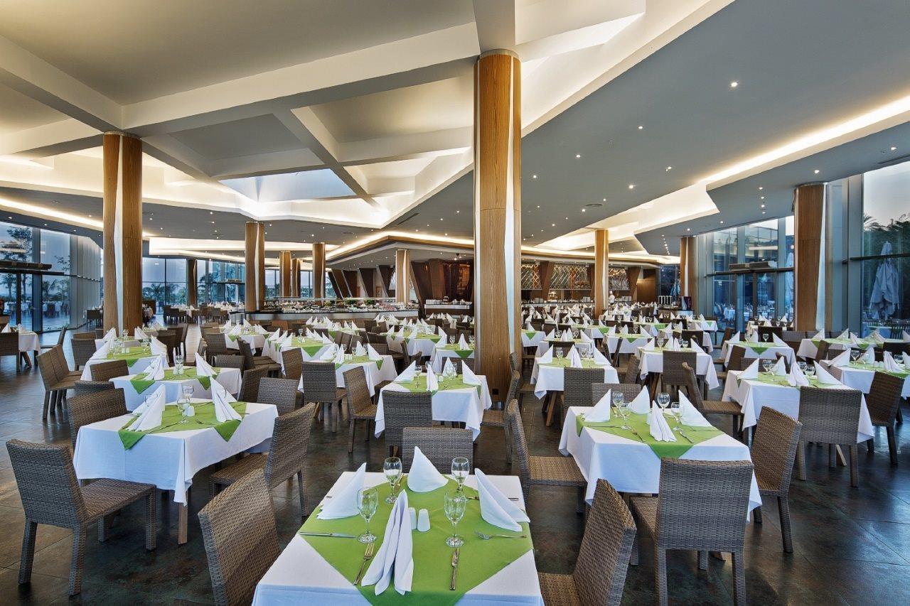 Noah'S Ark Deluxe Hotel & Spa Famagouste Extérieur photo