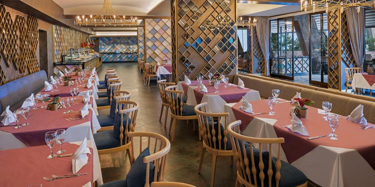 Noah'S Ark Deluxe Hotel & Spa Famagouste Extérieur photo