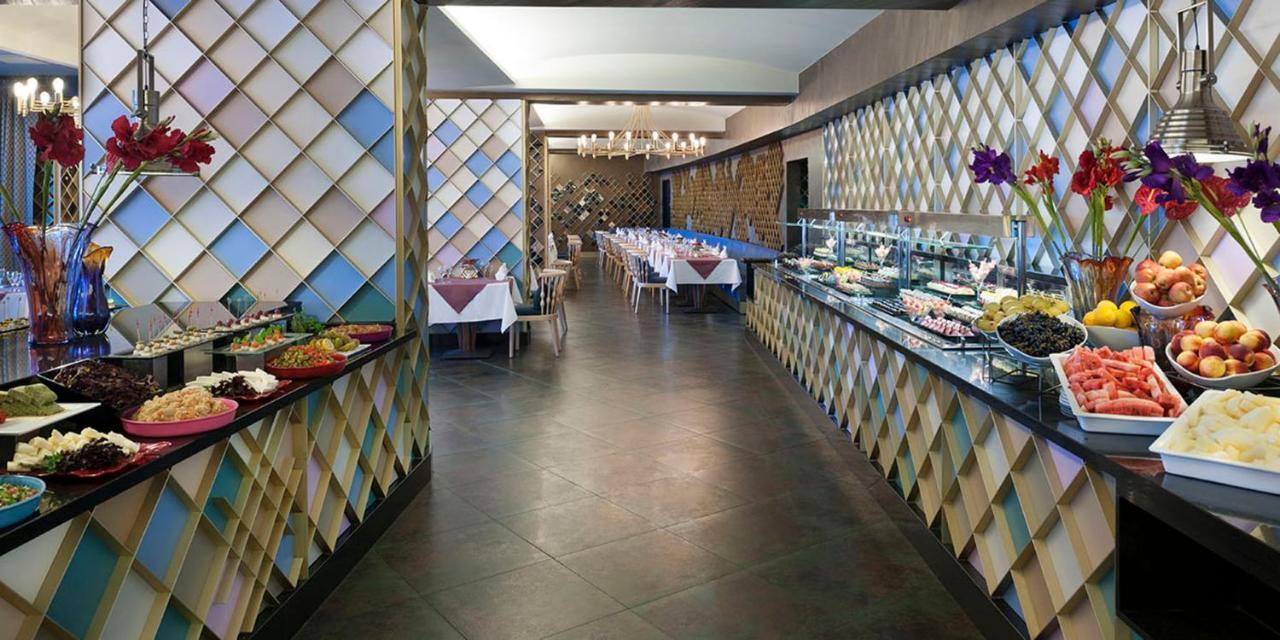 Noah'S Ark Deluxe Hotel & Spa Famagouste Extérieur photo